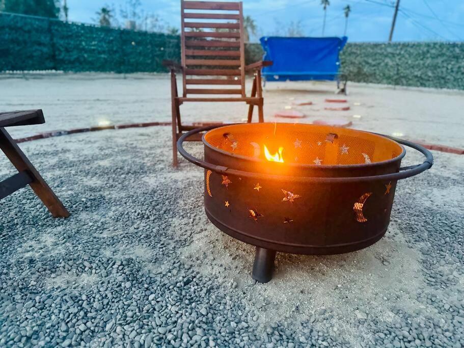 The Desert Monroe-Hot Tub-Firepit-Games-By Joshua Tree National Park Twentynine Palms Kültér fotó